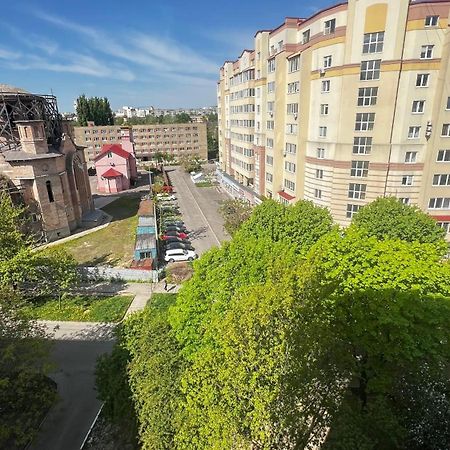 Apartment On Bukovinska Riwne Exterior foto